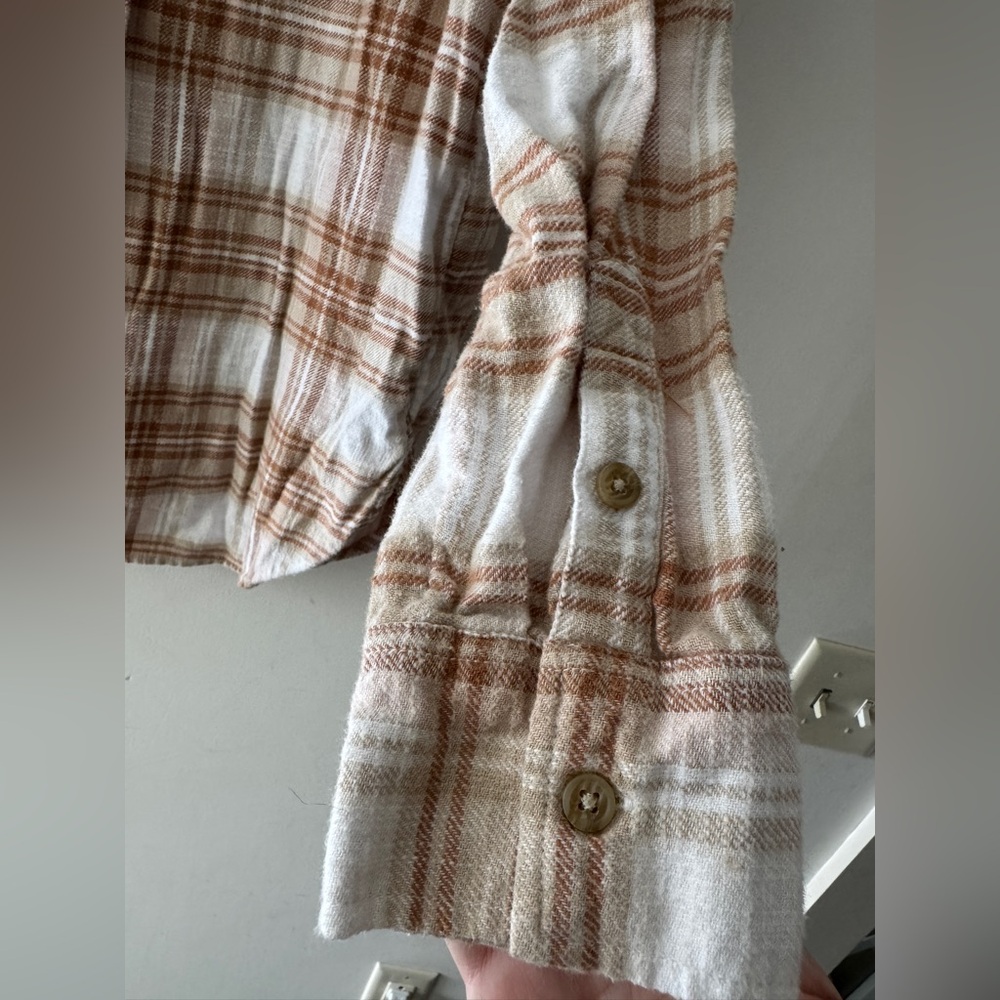 American Eagle Brown Tan Plaid Oversized Button Down Top - Picture 3 of 9